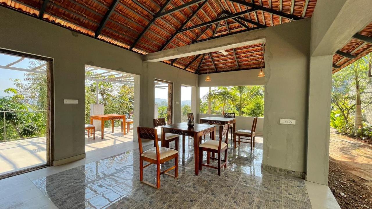 Antharyamin Hotel Thiruvananthapuram ภายนอก รูปภาพ