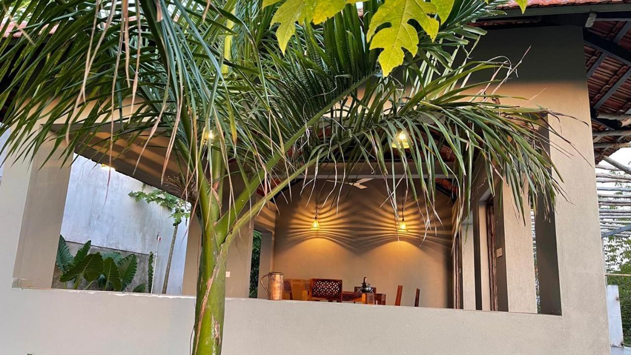 Antharyamin Hotel Thiruvananthapuram ภายนอก รูปภาพ