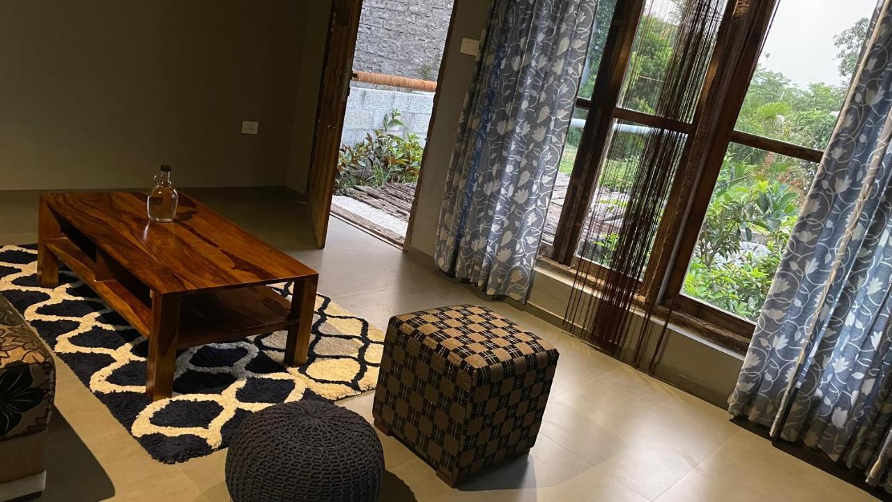 Antharyamin Hotel Thiruvananthapuram ภายนอก รูปภาพ