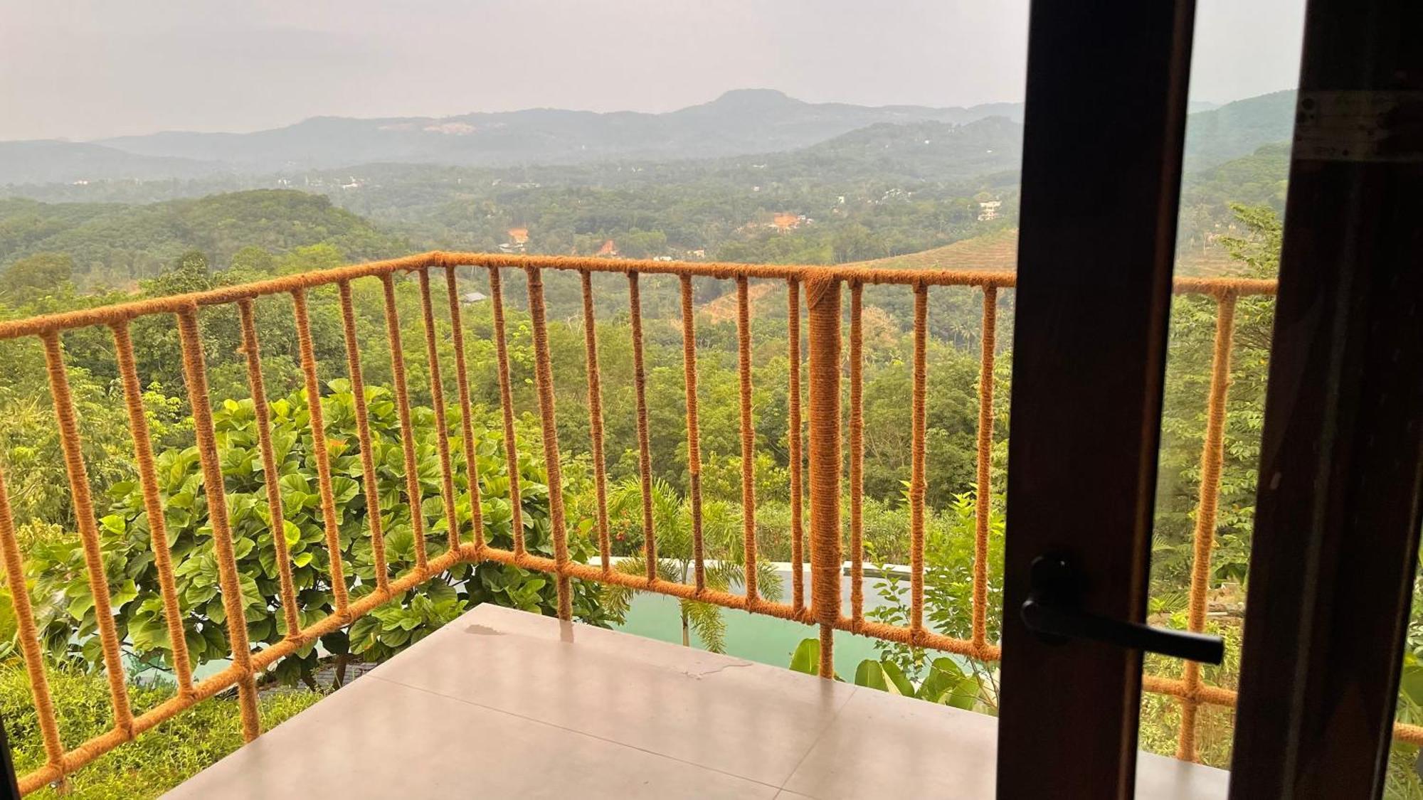 Antharyamin Hotel Thiruvananthapuram ภายนอก รูปภาพ