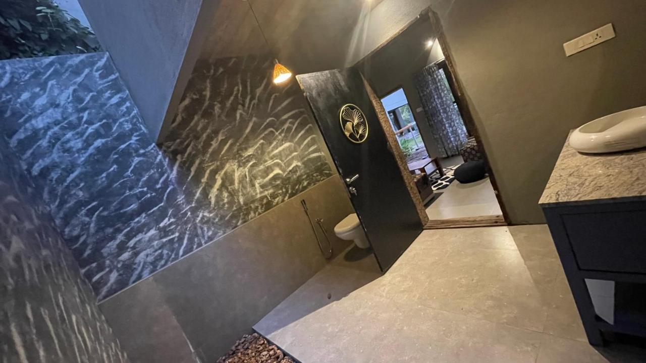Antharyamin Hotel Thiruvananthapuram ภายนอก รูปภาพ