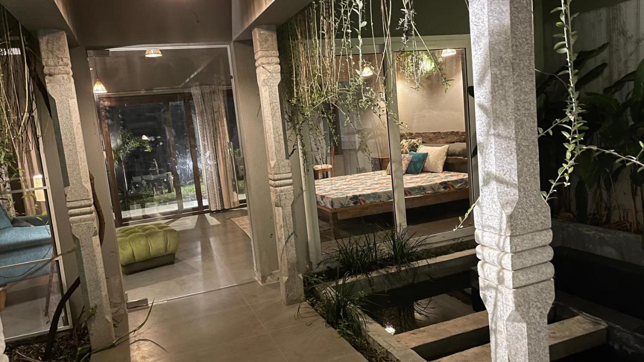 Antharyamin Hotel Thiruvananthapuram ภายนอก รูปภาพ
